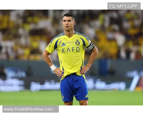 足球花样球星的绝技展示与技艺革新：挑战极限与艺术结合的未来趋势